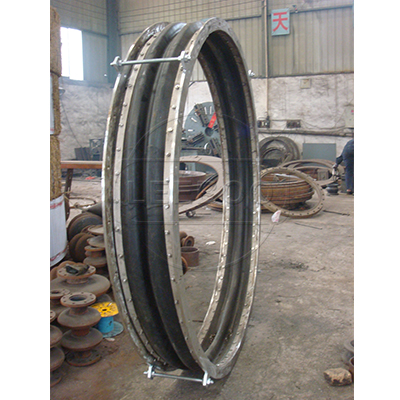 非金屬<a href=http://www.cxyxn.com target=_blank class=infotextkey>補(bǔ)償器</a>